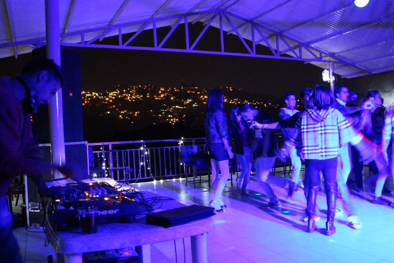 מוסורי Saiva Hill Resort מראה חיצוני תמונה